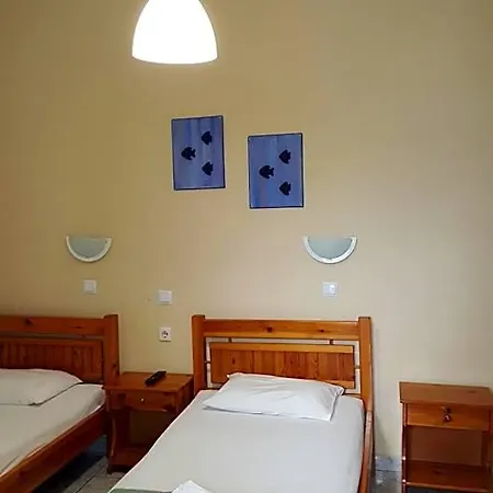 Aratos Parikia (Paros)